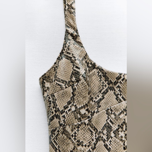 NWT ZARA FAUX LEATHER SNAKESKIN PRINT DRESS SIZE SMALL - Picture 3 of 4